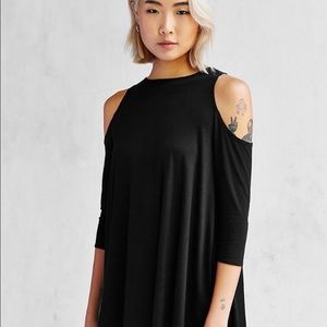 Kimchi Blue Tyra Tunic Cold Shoulder Top